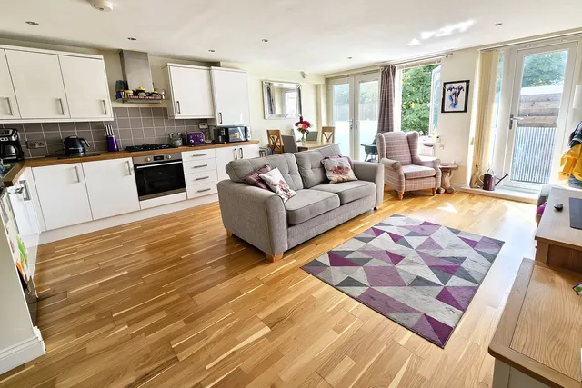 Headley Road, Grayshott, GU26, photo 1