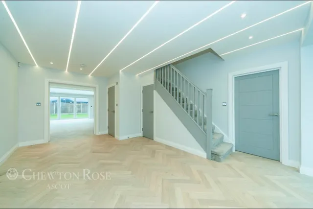 The Avenue, Ascot, photo 2