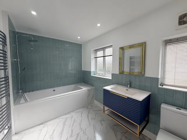 Egerton Road, Hale, WA15, photo 1