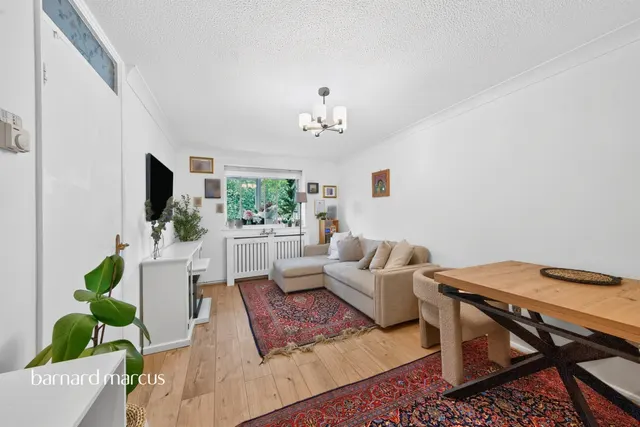 Photo 2 — Poplar Grove, London