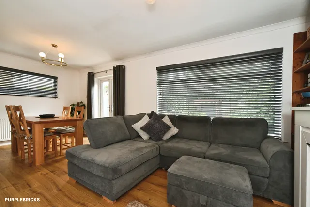Duchess Way, Swindon, SN2, photo 3