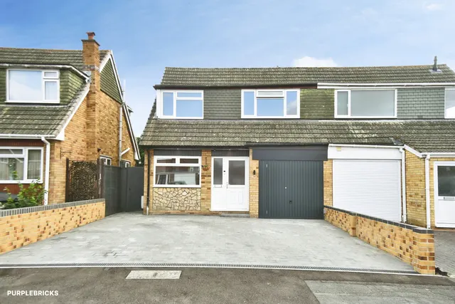 Duchess Way, Swindon, SN2, photo 1