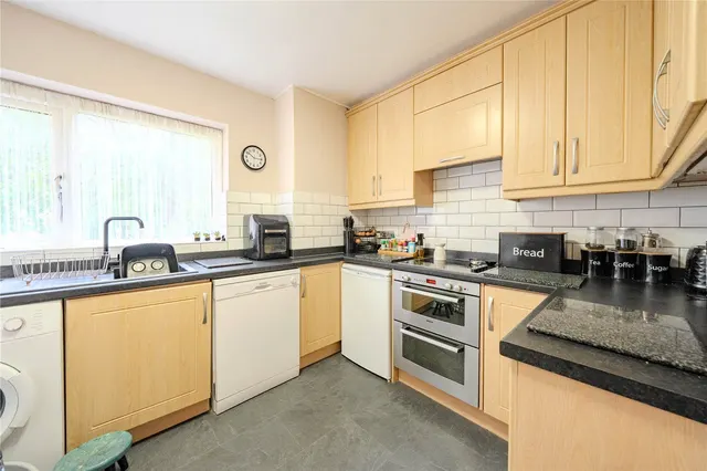Fir Tree Approach, Leeds, LS17, photo 3