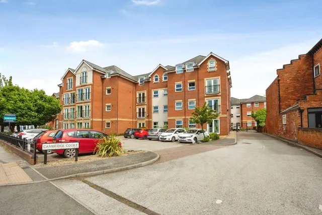 Loughborough Road, West Bridgford, NG2, photo 1