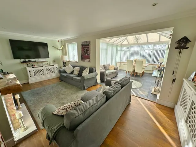 The Green, West Tilbury Village, RM18, photo 2
