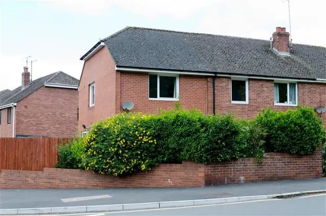 Butts Road, Exeter, EX2, photo 1