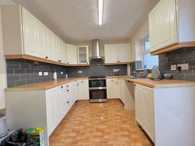 Photo 2 — Somerford Way, Bilston, WV14