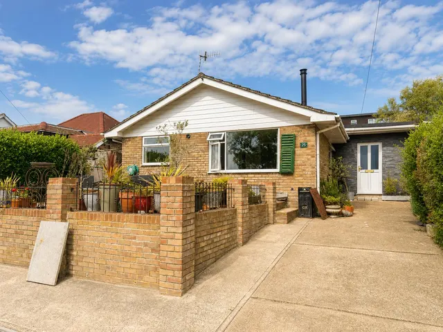Findon Avenue, Saltdean, photo 2