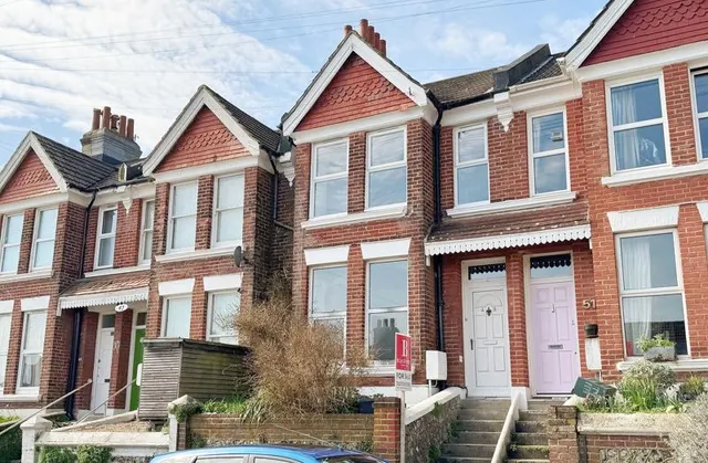 Stanmer Park Road, Brighton BN1 7JL, photo 1