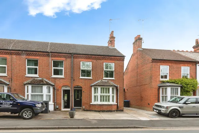 Portesbery Road, Camberley, GU15, photo 1