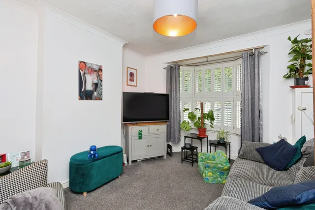 Portesbery Road, Camberley, GU15, photo 2
