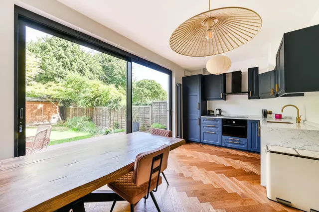 Photo 3 — 53 Camberley Avenue, London