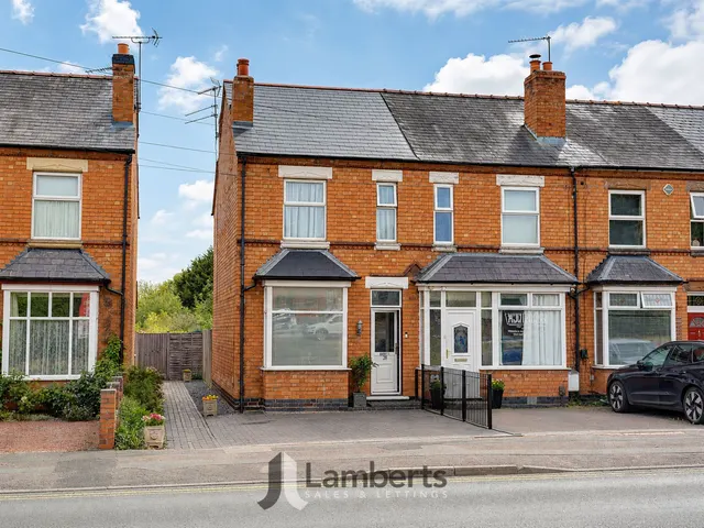 28 Birmingham Road, Studley, photo 1