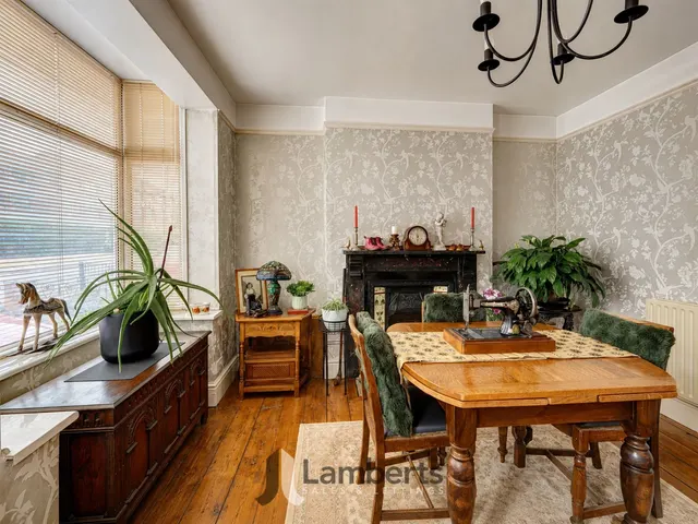 Photo 3 — 28 Birmingham Road, Studley