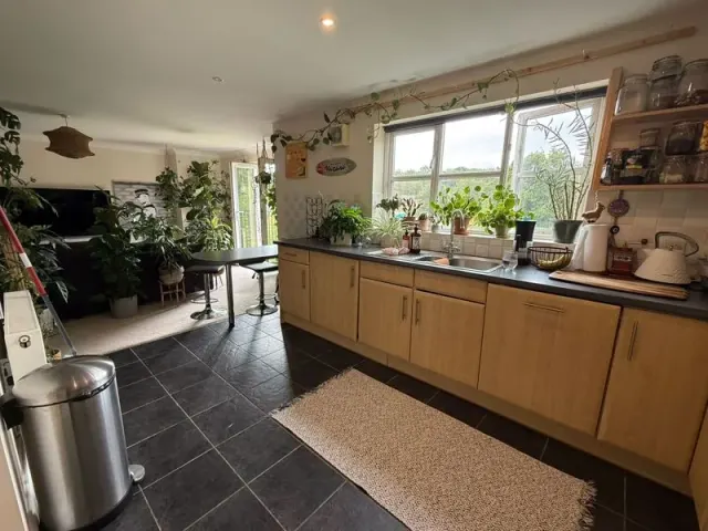 Photo 3 — Vernier Crescent, Medbourne, MILTON KEYNES, Buckinghamshire, MK5 6FE