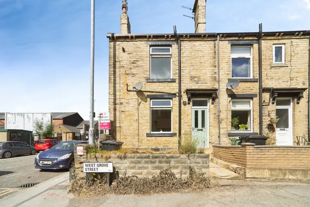 West Grove Street, Stanningley, LS28, photo 1