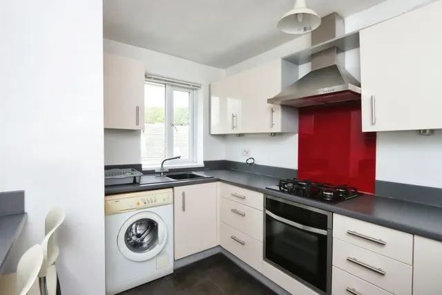 Photo 2 — Rushdale Road, Sheffield, South Yorkshire, S8