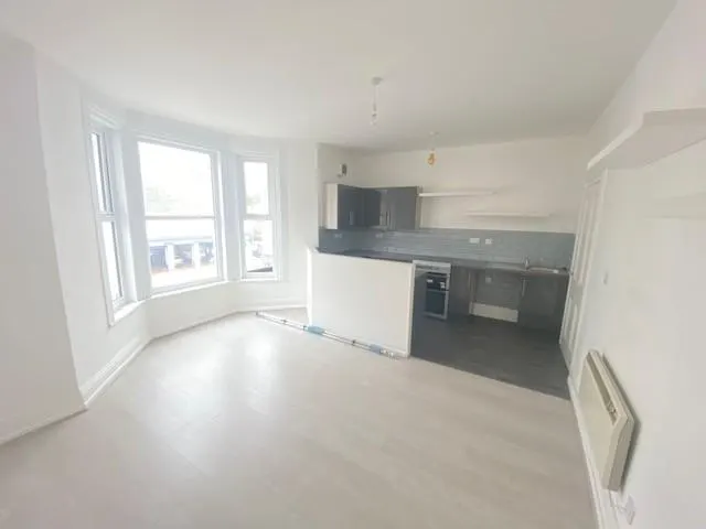 Alexandra Road, Mutley, photo 1