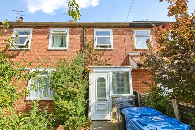 Sinfin Fields Crescent, Allenton, DE24, photo 1