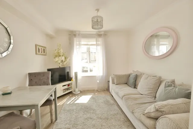 Photo 2 — Mountfield Road, NEW ROMNEY, Kent, TN28