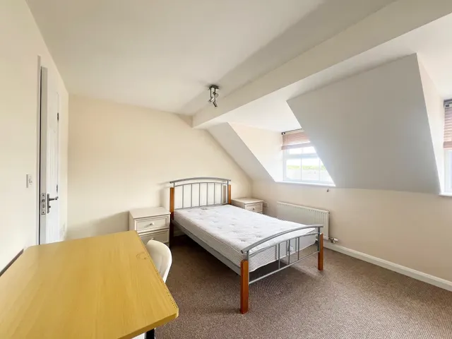 Alderman Close, Beeston, NG9, photo 2