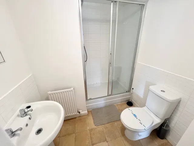 Alderman Close, Beeston, NG9, photo 3