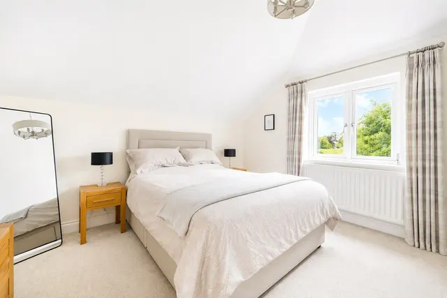 Hook Road, North Warnborough, RG29, photo 3