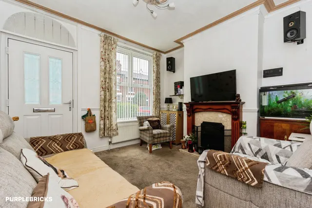 Torkington Street, Stockport, SK3, photo 2