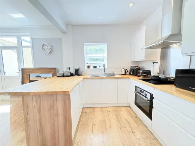 Langstone Road, Portsmouth, PO3, photo 2