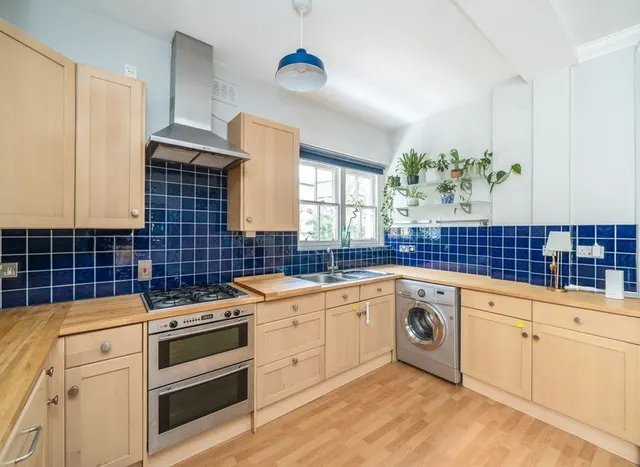 Cato Road, Clapham, SW4, photo 2