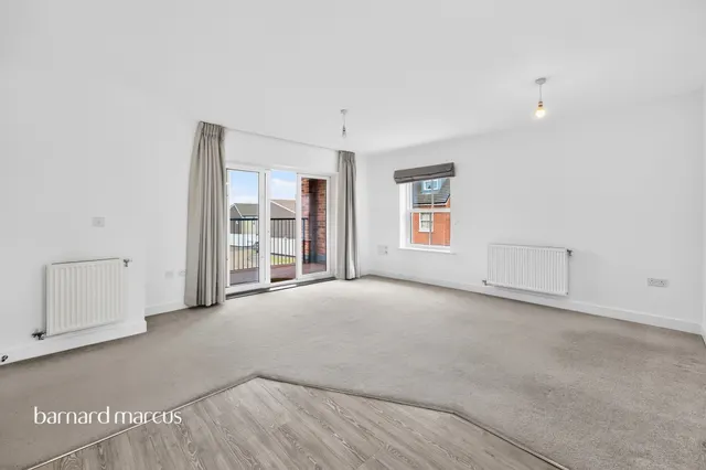 Tulett Avenue, London, N20, photo 3