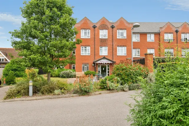 Elmside Walk, Hitchin, photo 1