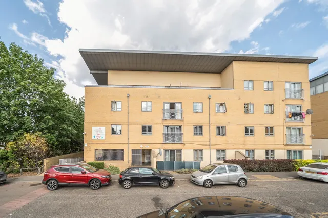 Sovereign Place, Harrow, HA1, photo 1