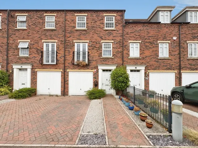 Trent Lane, Newark, Nottinghamshire, photo 1
