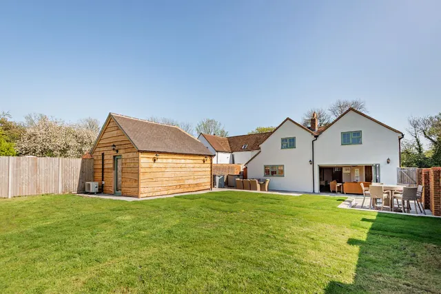 Ayres Lane, Burghclere, Newbury, Berkshire, RG20 9HG, photo 1