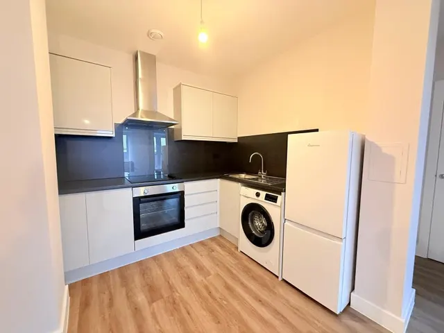 Zinc House, Camberley, GU15, photo 2