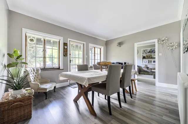 Upper Manor Road, Farncombe, GU7, photo 2