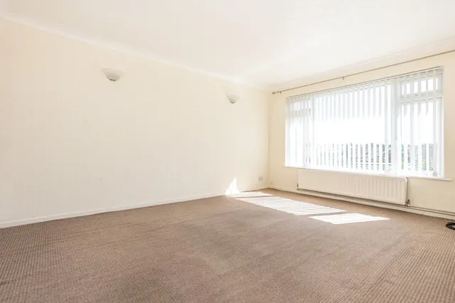 Old Farm Road, Birchington, CT7, photo 2