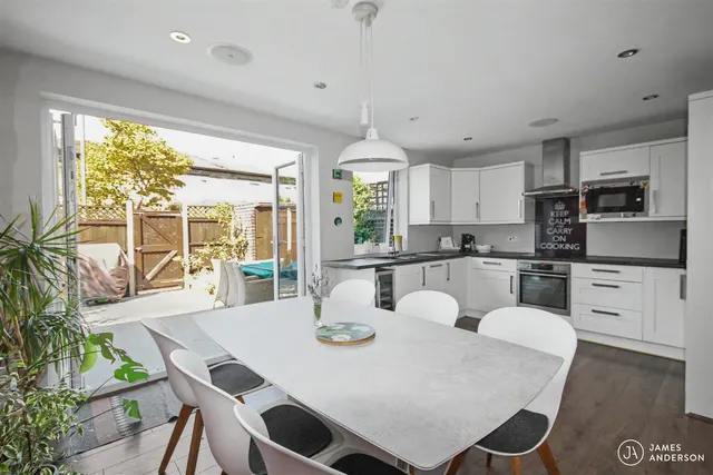 Dowdeswell Close, Putney, SW15, photo 1