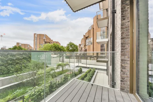 Merino Gardens, London Dock, E1W, photo 2