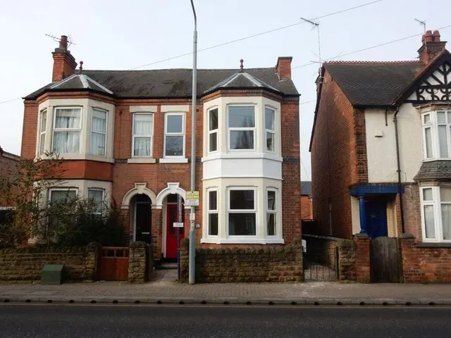 1 bedroom house — Station Road, Beeston, Nottinghamshire, NG9