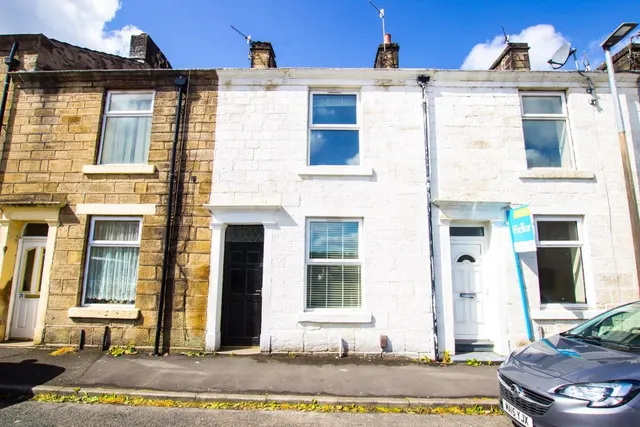 Wood Street, Darwen, photo 1