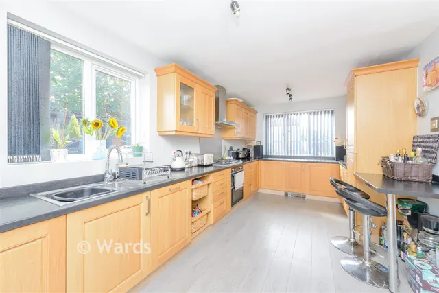 Hever Court Road, Gravesend, DA12, photo 1