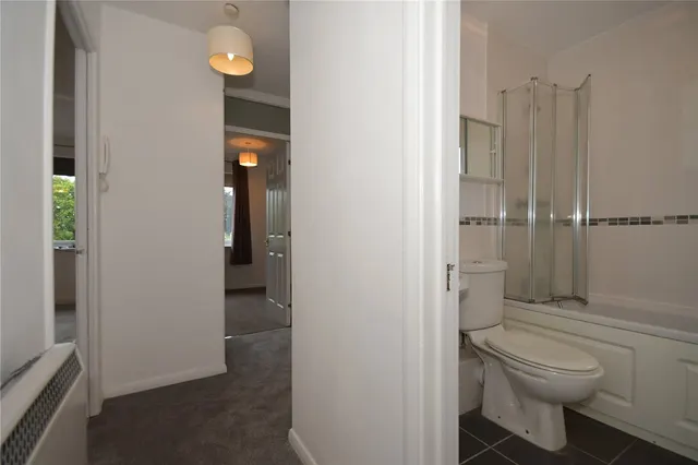 Photo 3 — Lindisfarne Court, Chesterfield, Derbyshire, S40