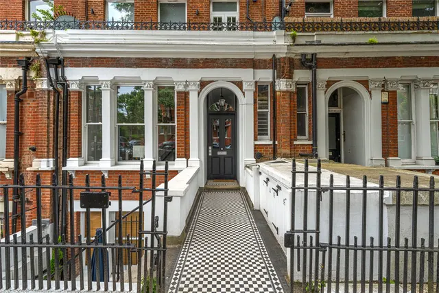 Photo 3 — Elgin Avenue, London, W9