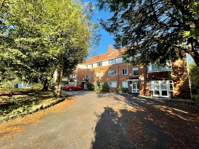 Poole Road, BH12, photo 1