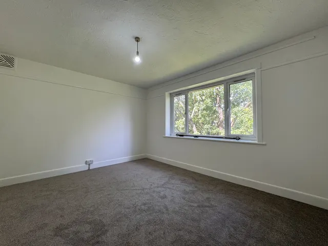 Poole Road, BH12, photo 3
