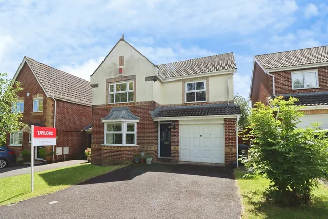 Simmonds View, Stoke Gifford, Bristol, Gloucestershire, BS34, photo 1