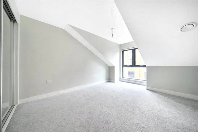 Echo Walk, Newbury, RG14, photo 2