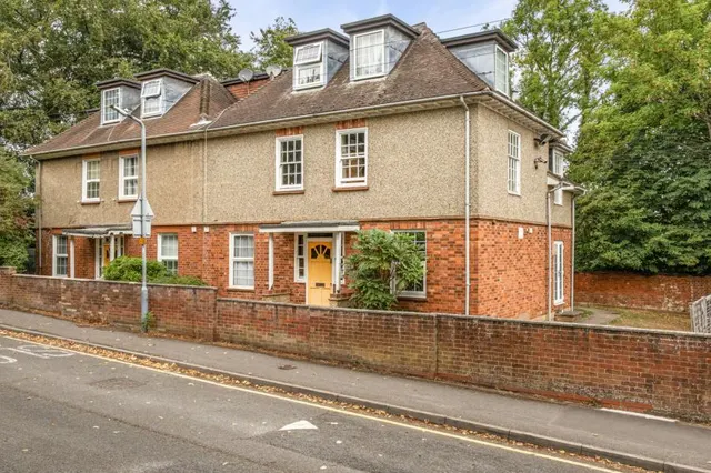 Ludlow Road, Maidenhead, SL6, photo 1